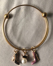 Load image into Gallery viewer, Diva Mom bracelets Set of 5