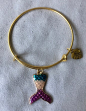 Load image into Gallery viewer, Mermaid Tail bracelets